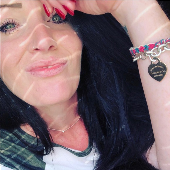 Meet your Posher, Casey - Picture 2 of 6